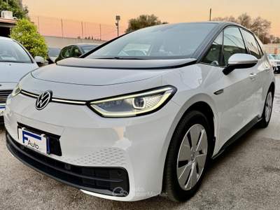 Volkswagen ID.3 ,TETTO PANORAMICO,LED AMBIENTE,FULL-LED,ecc. Bianco usata San Michele Salentino