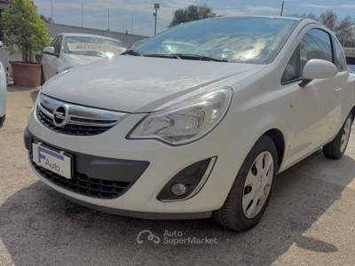 Opel Corsa F.AP. 3 porte ,**SOLI 146.253 km** Bianco usata San Michele Salentino