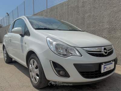 Opel Corsa F.AP. 3 porte ,**SOLI 146.253 km** Bianco usata San Michele Salentino