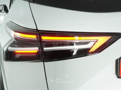 Nissan Qashqai Qashqai MHEV 140 CV N-Connecta Bianco usata Parma