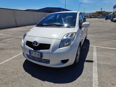 Toyota Yaris 5 porte Sol 2008 Bianco usata Barletta