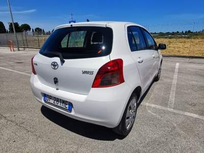 Toyota Yaris 5 porte Sol 2008 Bianco usata Barletta