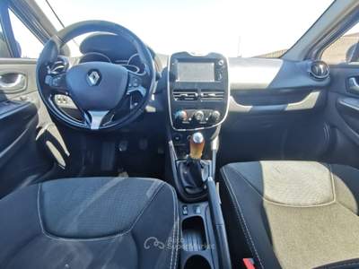 Renault Clio Sporter dCi 8V 75CV Energy Zen 2016 Grigio usata Barletta