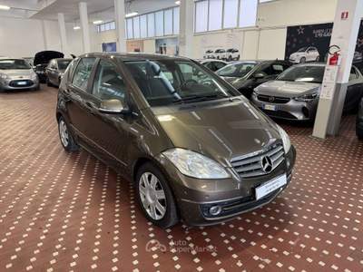 Mercedes-Benz Classe A A 160 BlueEFFICIENCY Style Bronzo usata Cinisello Balsamo
