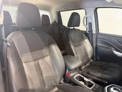 Nissan Navara 2.3 190CV 7AT 4WD Double Cab Tekna PREZZO IVATO Grigio usata San Biagio di Callalta