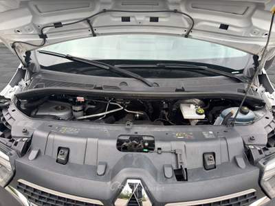 Renault Master Master T35 2.3 dCi 135 PM-TM Furgone Ice Bianco usata Parma