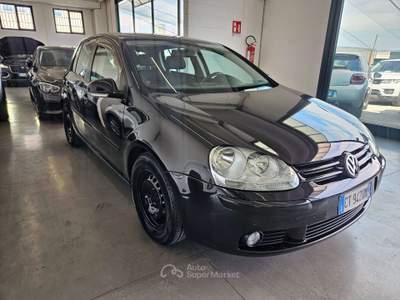 Volkswagen Golf 5p 1.6 fsi Comfortline neopatentati Nero usata Martinengo