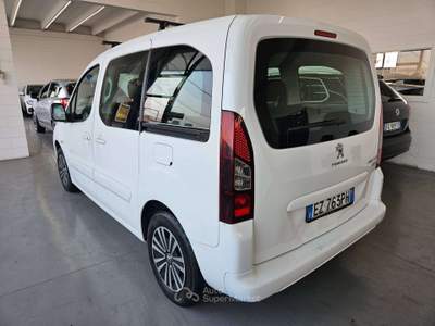 Peugeot Partner Tepee 1.6 hdi Outdoor 92cv usata Martinengo