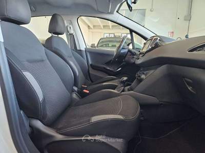 Peugeot 208 5p 1.2 puretech Allure NEOPATENTATI Bianco usata Martinengo
