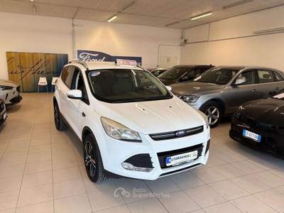 Ford Kuga PLUS 2.0 TDCI 140 CV 2WD 6mt Bianco usata Bagnaria Arsa