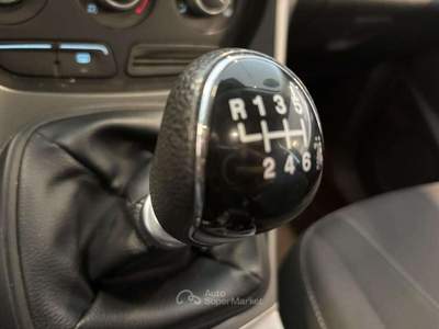 Ford Kuga PLUS 2.0 TDCI 140 CV 2WD 6mt Bianco usata Bagnaria Arsa