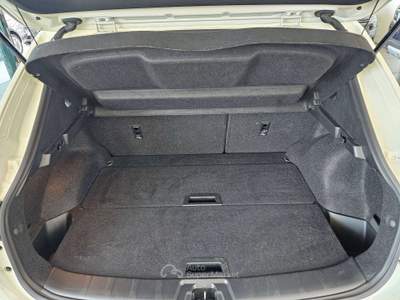 Nissan Qashqai 1.5 dci Tekna  110cv /tetto panoramico/telecamera Bianco usata Martinengo