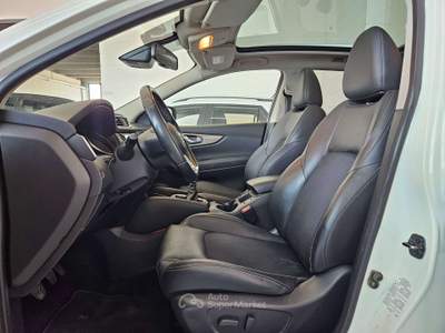 Nissan Qashqai 1.5 dci Tekna  110cv /tetto panoramico/telecamera Bianco usata Martinengo