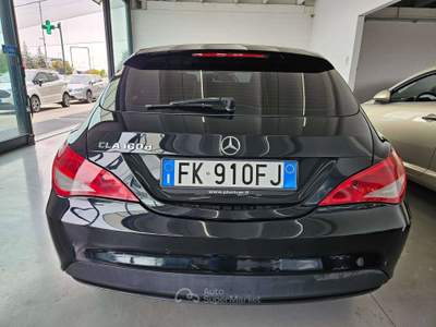 Mercedes-Benz CLA Shooting Brake d Premium AUTOMATICO/NEOPATENTATO Nero usata Martinengo