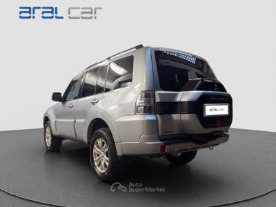 Mitsubishi Pajero MITSUBISHI PAJERO 3.2 DI-D AUT. 5P INSTYLE DPF Argento usata Torino
