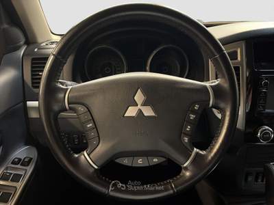 Mitsubishi Pajero MITSUBISHI PAJERO 3.2 DI-D AUT. 5P INSTYLE DPF Argento usata Torino