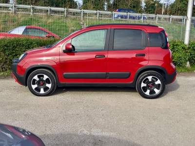 Fiat Panda Cross 1.0 70Cv firefly hybrid 5 Posti Rosso usata TURRIVALIGNANI