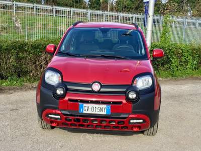 Fiat Panda Cross 1.0 70Cv firefly hybrid 5 Posti Rosso usata TURRIVALIGNANI