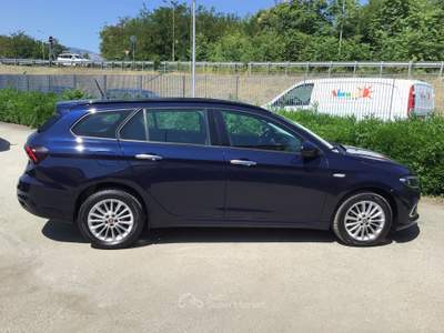 Fiat Tipo Mjt 130cv SW Life Navigatore Blu/Azzurro usata TURRIVALIGNANI