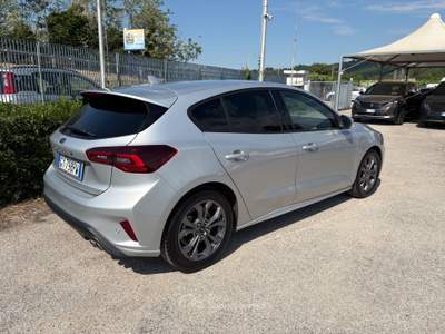 Ford Focus TD EcoBlue 115cv aut. ST-Line 5p Argento usata TURRIVALIGNANI