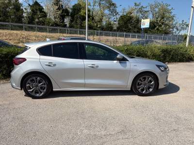Ford Focus TD EcoBlue 115cv aut. ST-Line 5p Argento usata TURRIVALIGNANI