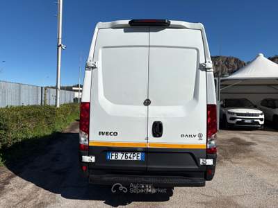 Iveco Daily 35S15V 2.3 HPT PM-TM Furgone Bianco usata TURRIVALIGNANI