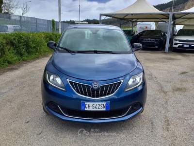 Lancia Ypsilon 70 Cv Hybrid Silver Blu/Azzurro usata TURRIVALIGNANI