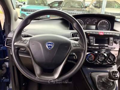 Lancia Ypsilon 70 Cv Hybrid Silver Blu/Azzurro usata TURRIVALIGNANI