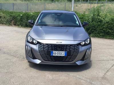 Peugeot 208 1.2 100 Stop&Start 5 porte Allure Grigio usata TURRIVALIGNANI