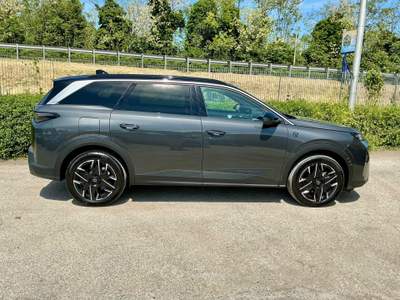 Peugeot 5008 1.2 Hybrid GT 145cv 7 Posti Automatico e-dcs6 Grigio usata TURRIVALIGNANI