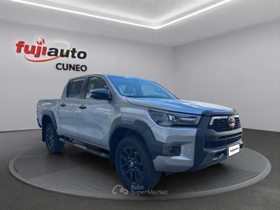 Toyota Hilux Hilux 2.8 d-4d 48V double cab Invincible auto Argento usata Cuneo