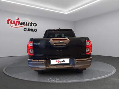 Toyota Hilux Hilux 2.8 d-4d 48V double cab Invincible auto Nero usata Cuneo