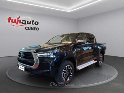 Toyota Hilux Hilux - MY25 Double Cab Executive 48V 2.8D 204 CV 6 marce Automatico 4WD Nero usata Cuneo