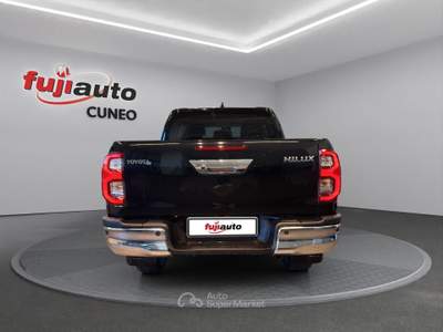 Toyota Hilux Hilux - MY25 Double Cab Executive 48V 2.8D 204 CV 6 marce Automatico 4WD Nero usata Cuneo