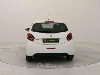 Peugeot 208 1.2 puretech Active s&s 82cv 5p neopatentati Bianco usata Torino