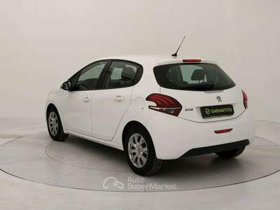Peugeot 208 1.2 puretech Active s&s 82cv 5p neopatentati Bianco usata Torino