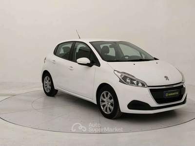Peugeot 208 1.2 puretech Active s&s 82cv 5p neopatentati Bianco usata Torino