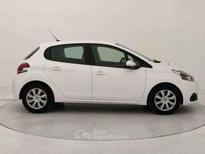 Peugeot 208 1.2 puretech Active s&s 82cv 5p neopatentati Bianco usata Torino