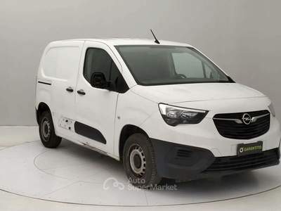 Opel Combo 1.5d 100cv L1H1 Edition S&S mt5 E6. Bianco usata Torino