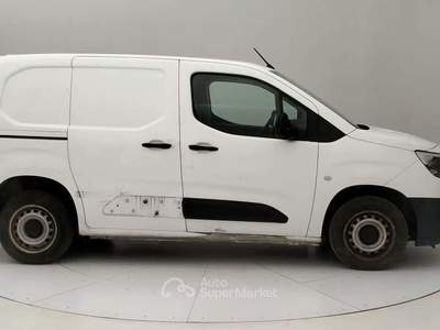 Opel Combo 1.5d 100cv L1H1 Edition S&S mt5 E6. Bianco usata Torino