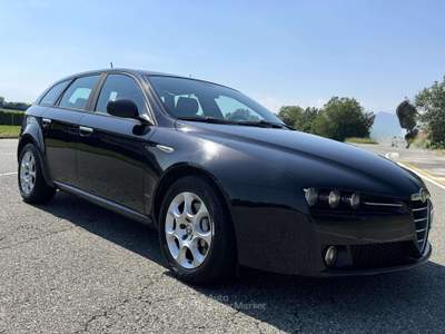 Alfa Romeo 159 SW 1.9 jtdm 16v Distinctive 150cv  BELLISSIMA ! Nero usata Settimo Torinese