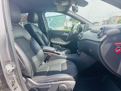 Mercedes-Benz Classe B B 200 BlueEFFICIENCY Premium Grigio usata Comacchio