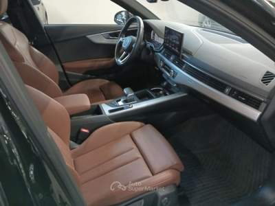 Audi A4 2ª serie 40 TDI 204 CV S tronic Identity Contrast Nero usata Lucca