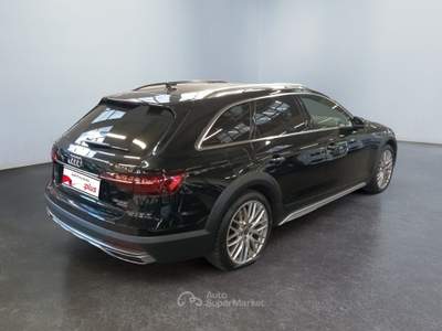 Audi A4 2ª serie 40 TDI 204 CV S tronic Identity Contrast Nero usata Lucca