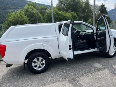 Nissan Navara Navara 2.3 dci k.cab Acenta 4wd 163cv - Gancio traino Bianco usata Vandoies
