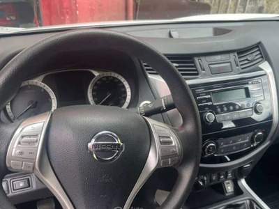 Nissan Navara Navara 2.3 dci k.cab Acenta 4wd 163cv - Gancio traino Bianco usata Vandoies