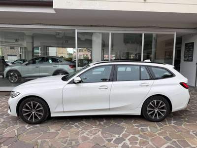 BMW Serie 3 318d 318 d Touring mhev 48V Sport auto UNICO PROPRIETARIO BELLISSIMA Bianco usata Cesano Maderno