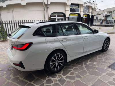 BMW Serie 3 318d 318 d Touring mhev 48V Sport auto UNICO PROPRIETARIO BELLISSIMA Bianco usata Cesano Maderno