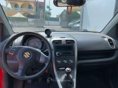 Suzuki Splash Suzuki Splash 1.3 DDiS 75cv Rosso usata Pompei