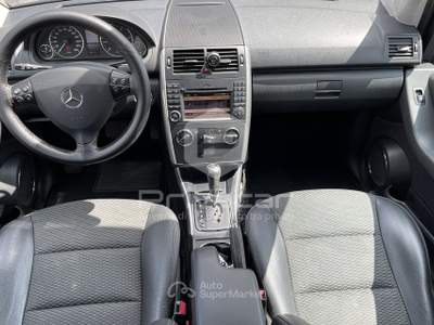 Mercedes-Benz Classe A MERCEDES A 180 CDI Premium Nero usata Roma